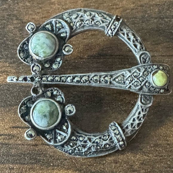 Vintage Celtic Scottish Panannular Marcasite Green Cabochon Brooch Pin - Picture 5 of 8